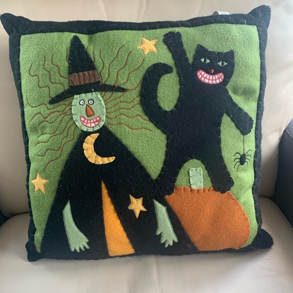 Halloween witch black cat pillow - Picture 1 of 2